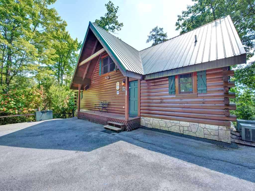 Above The Clouds, 4 Bedrooms, Pool Access, Private, Gaming, Sleeps 16 ガトリンバーグ エクステリア 写真