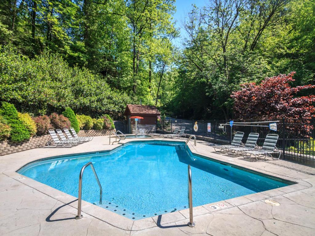 Above The Clouds, 4 Bedrooms, Pool Access, Private, Gaming, Sleeps 16 ガトリンバーグ エクステリア 写真