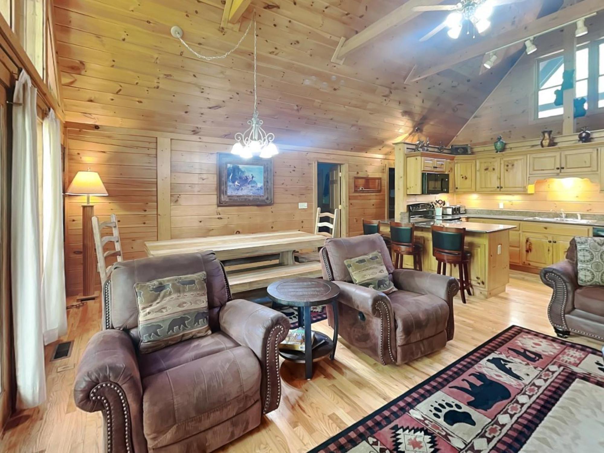 Above The Clouds, 4 Bedrooms, Pool Access, Private, Gaming, Sleeps 16 ガトリンバーグ エクステリア 写真