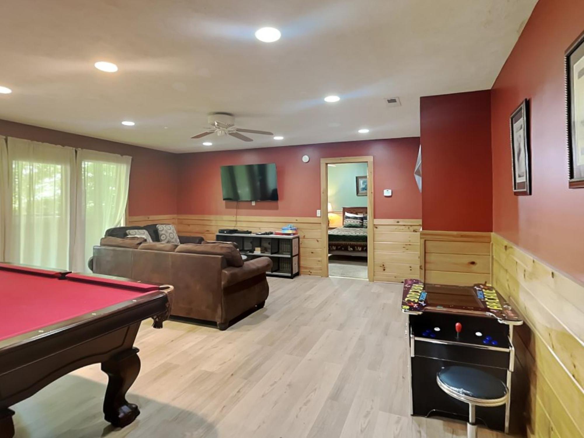 Above The Clouds, 4 Bedrooms, Pool Access, Private, Gaming, Sleeps 16 ガトリンバーグ エクステリア 写真