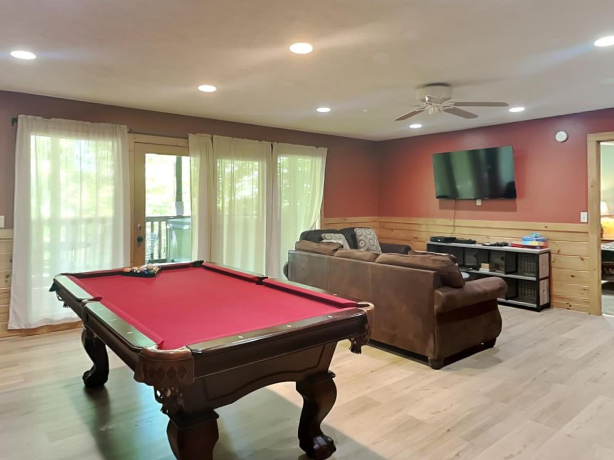 Above The Clouds, 4 Bedrooms, Pool Access, Private, Gaming, Sleeps 16 ガトリンバーグ エクステリア 写真