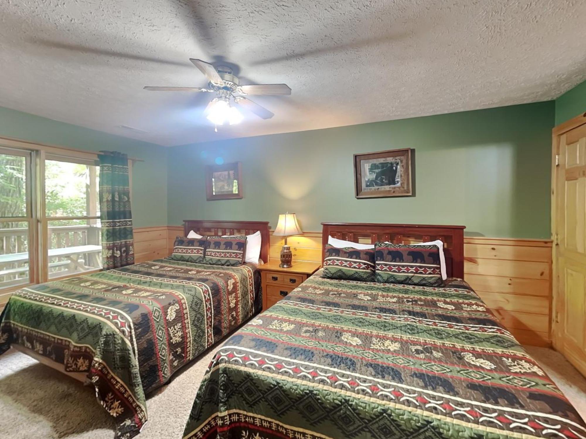 Above The Clouds, 4 Bedrooms, Pool Access, Private, Gaming, Sleeps 16 ガトリンバーグ エクステリア 写真