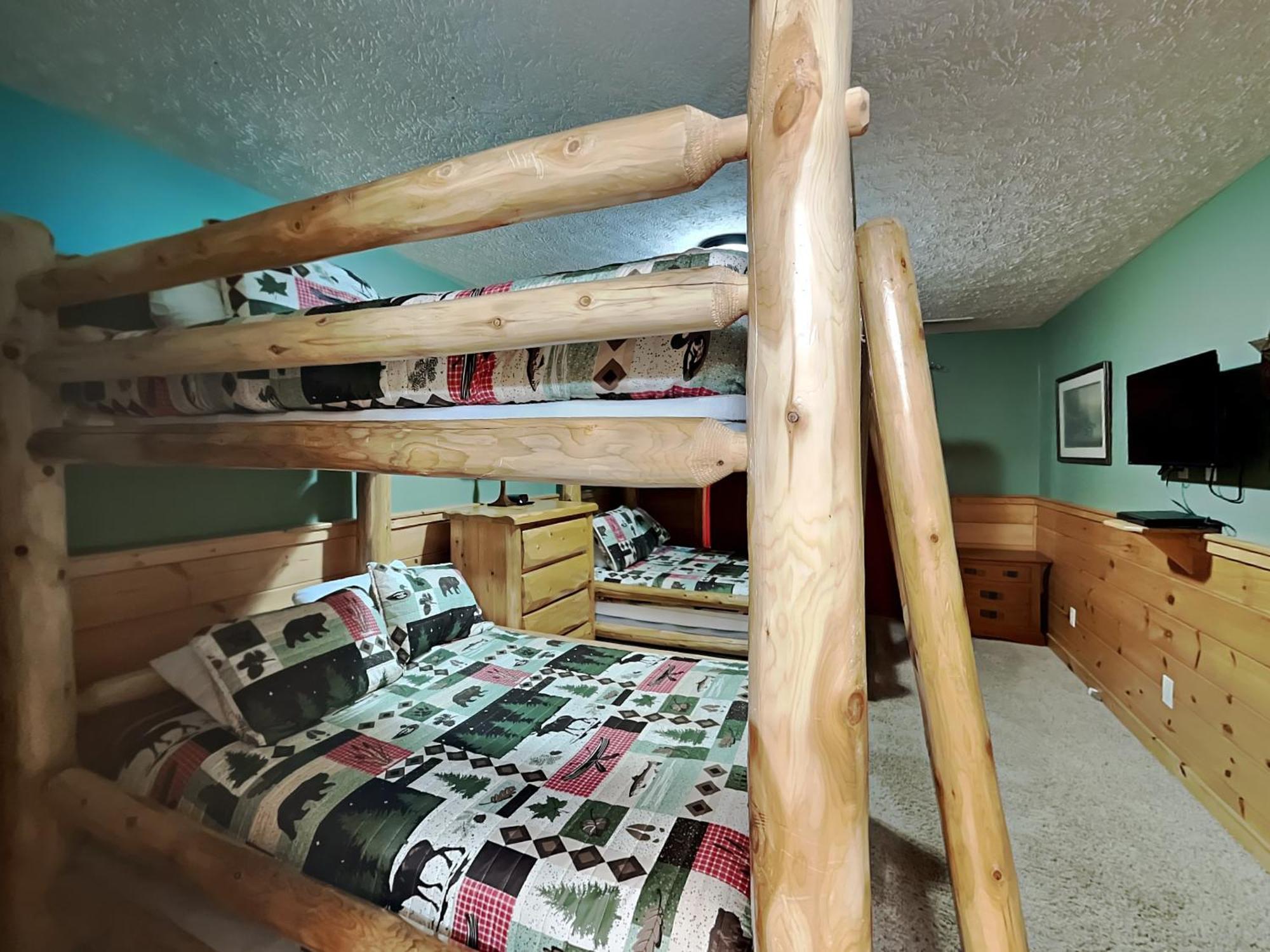 Above The Clouds, 4 Bedrooms, Pool Access, Private, Gaming, Sleeps 16 ガトリンバーグ エクステリア 写真